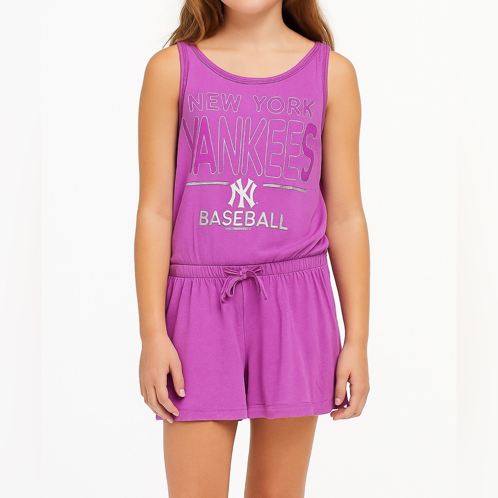 New Era New York Yankees MLB baseball pink romper Size 10/12
